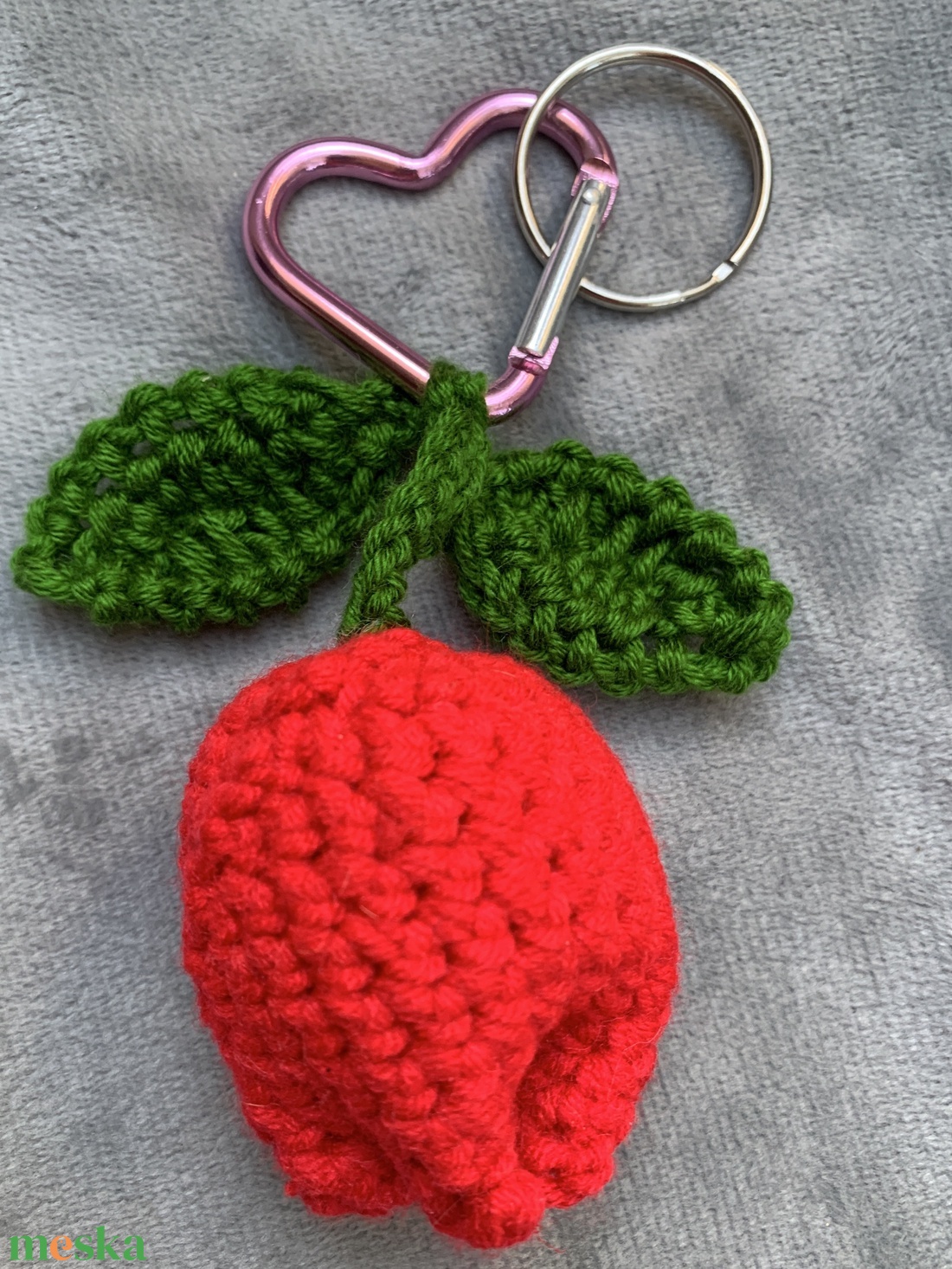 Kulcstartó. Horgolt  tulipános szivecskés Kulcstartó  eladó  - táska & tok - kulcstartó & táskadísz - kulcstartó - Meska.hu