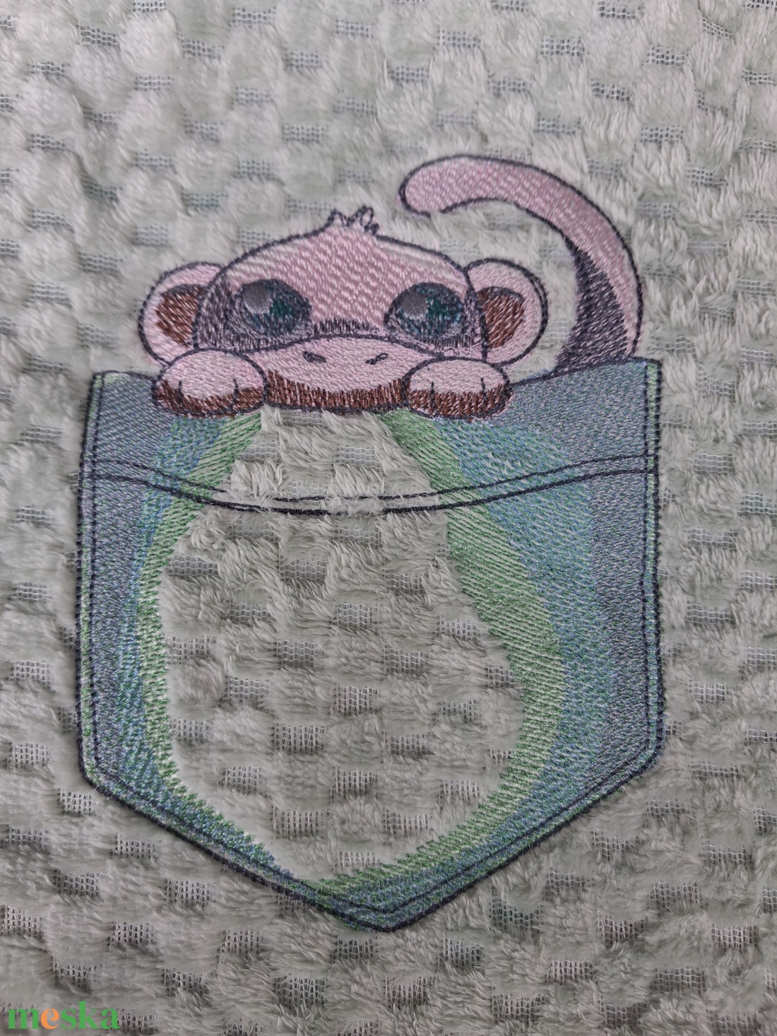 Prémium Minky Babatakaró Hímzéssel  (60x88 cm) - baba - mama - baba ágynemű - baba párna és huzat - Meska.hu