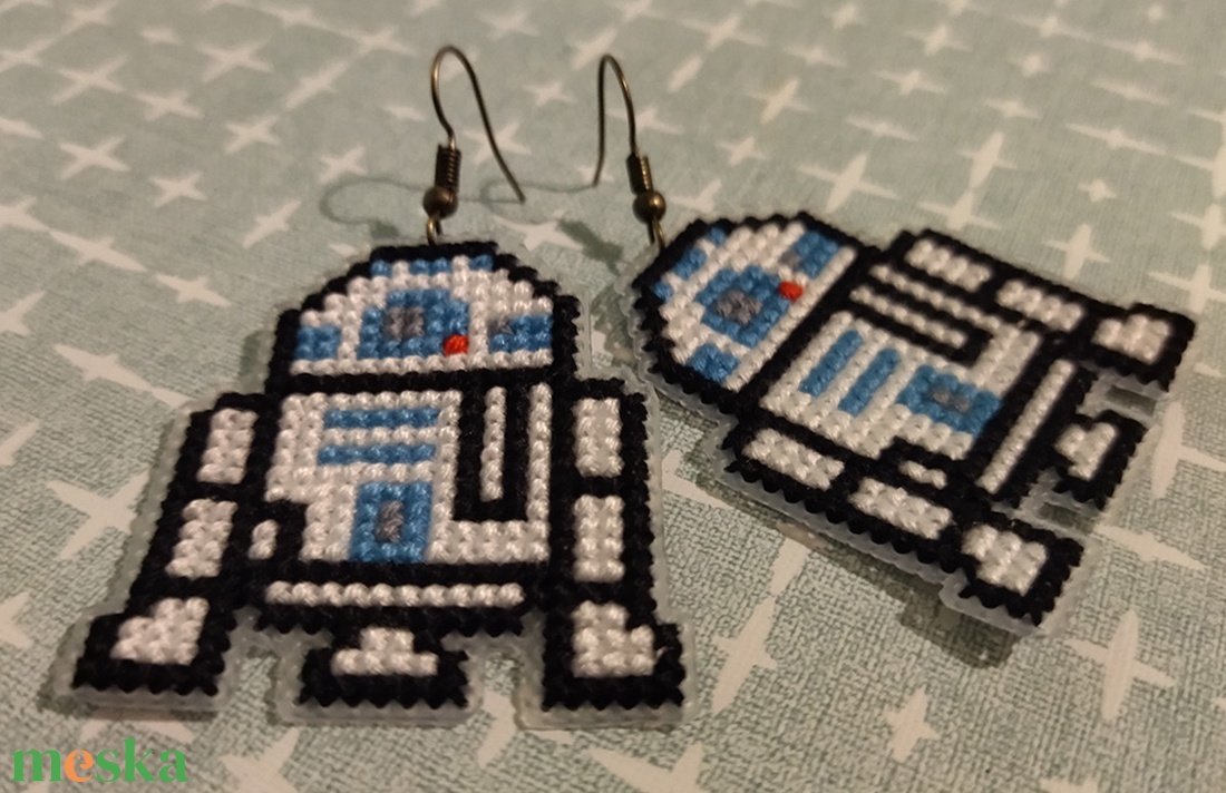 R2D2 fülbevaló - ékszer - fülbevaló - lógó fülbevaló - Meska.hu