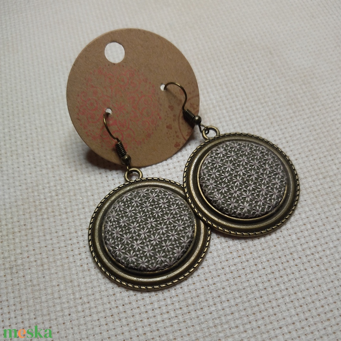 Blackwork fülbevaló - ékszer - fülbevaló - lógós kerek fülbevaló - Meska.hu Blackwork fülbevaló - ékszer - fülbevaló - lógós kerek fülbevaló - Meska.hu