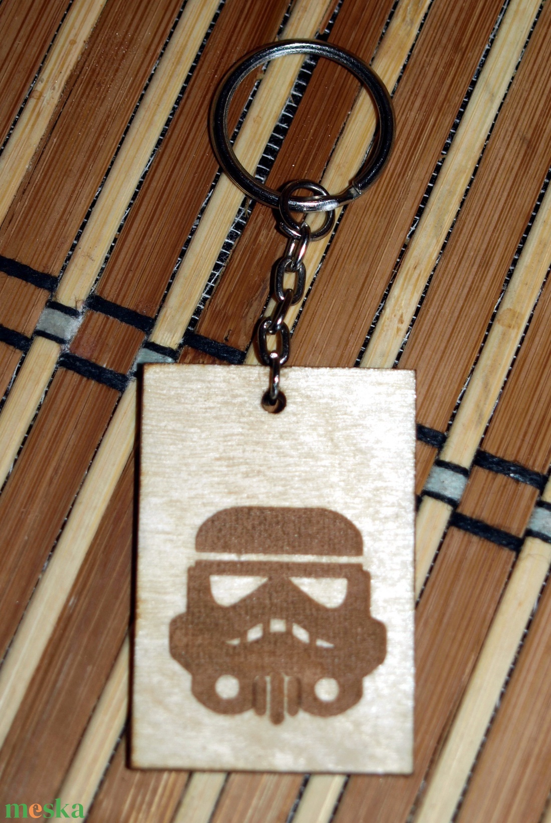 Star Wars fa gravírozott kulcstartó többféle - - Meska.hu Star Wars fa gravírozott kulcstartó többféle - - Meska.hu