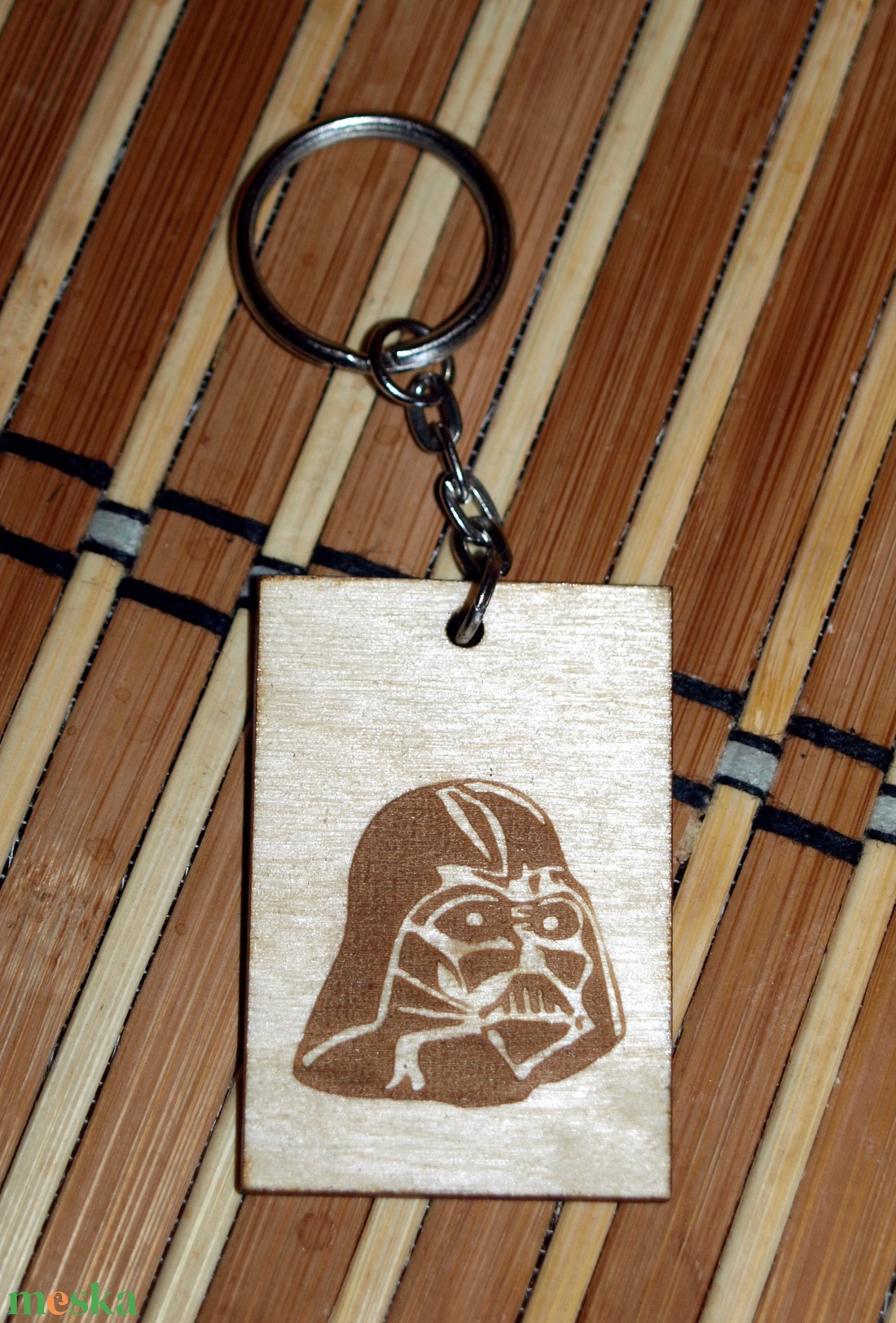 Star Wars fa gravírozott kulcstartó többféle - - Meska.hu Star Wars fa gravírozott kulcstartó többféle - - Meska.hu