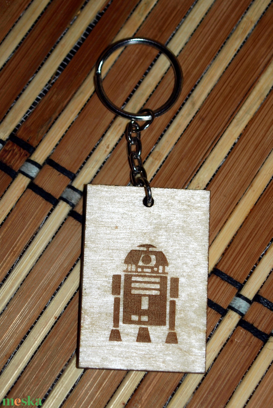 Star Wars fa gravírozott kulcstartó többféle - - Meska.hu Star Wars fa gravírozott kulcstartó többféle - - Meska.hu