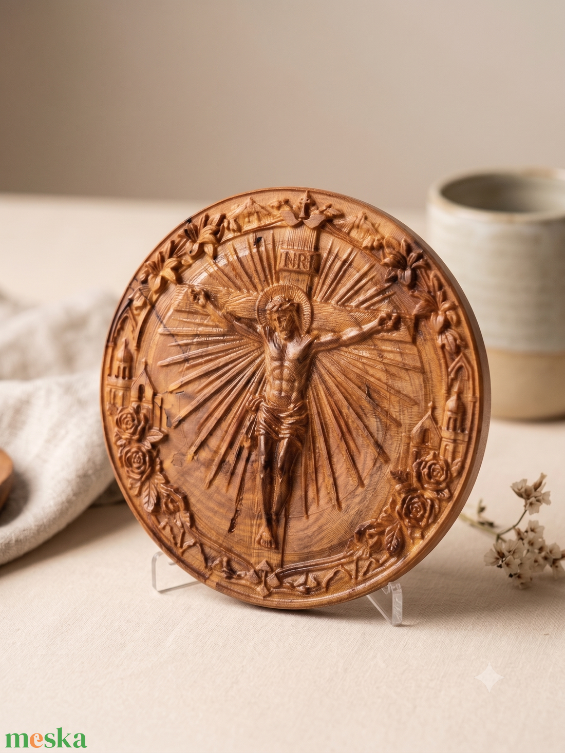 Egyedi Cseresznyefa Faragás - Feszület a Kereszten - karácsony - adventi díszek - adventi asztaldísz - Meska.hu