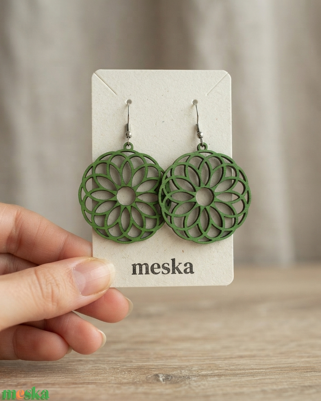 Fa fülbevaló - zöld 4cm - ékszer - fülbevaló - lógós kerek fülbevaló - Meska.hu