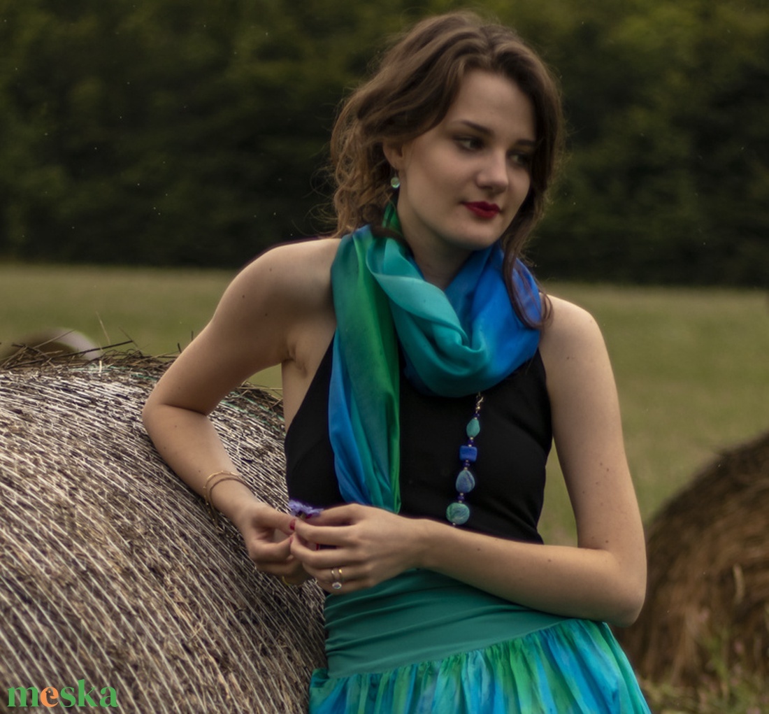 kézzel festett hernyóselyem ékszersál  türkiz  - ruha & divat - sál, sapka, kendő - kendő - Meska.hu