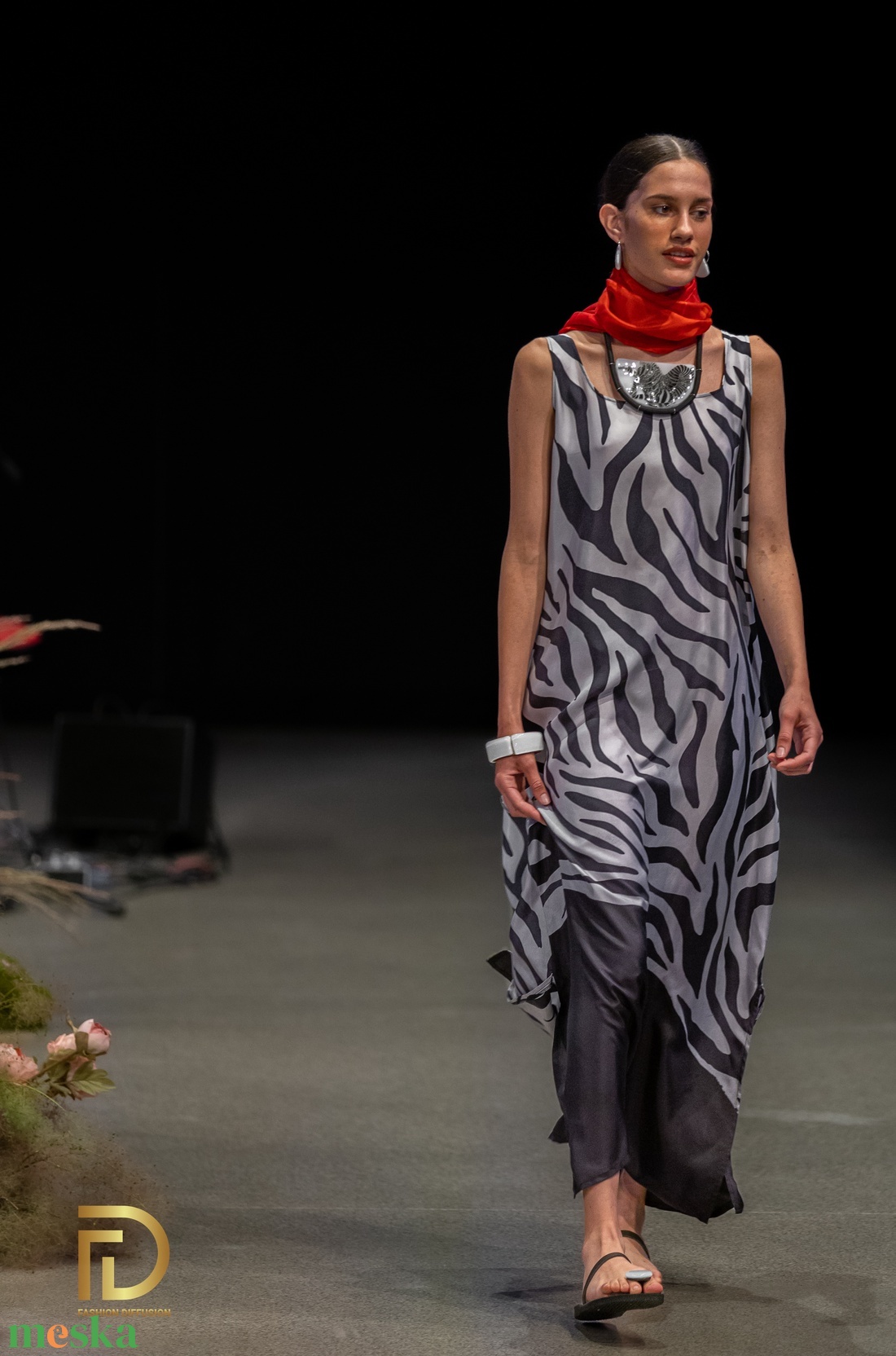 zebra mintás valódi hernyóselyem ruha - ruha & divat - női ruha - alkalmi ruha & estélyi ruha - Meska.hu