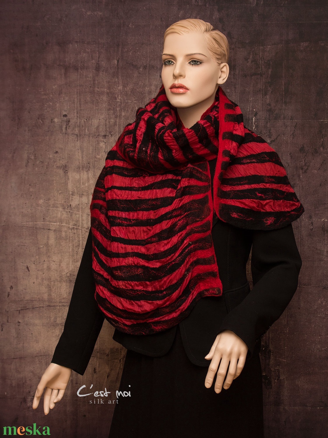 selyemre nemezelt piros  fekete stóla   - ruha & divat - sál, sapka, kendő - sál - Meska.hu