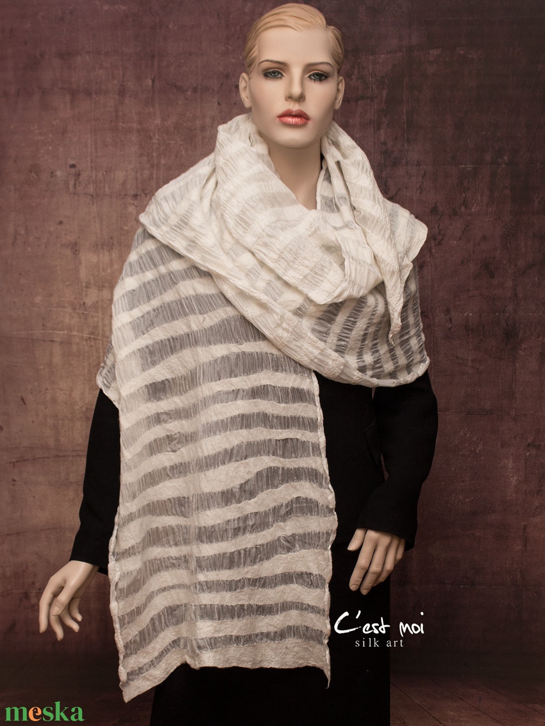 Fehér selyemre nemezelt gyapjú stóla esküvőre , alkalomra - ruha & divat - sál, sapka, kendő - sál - Meska.hu