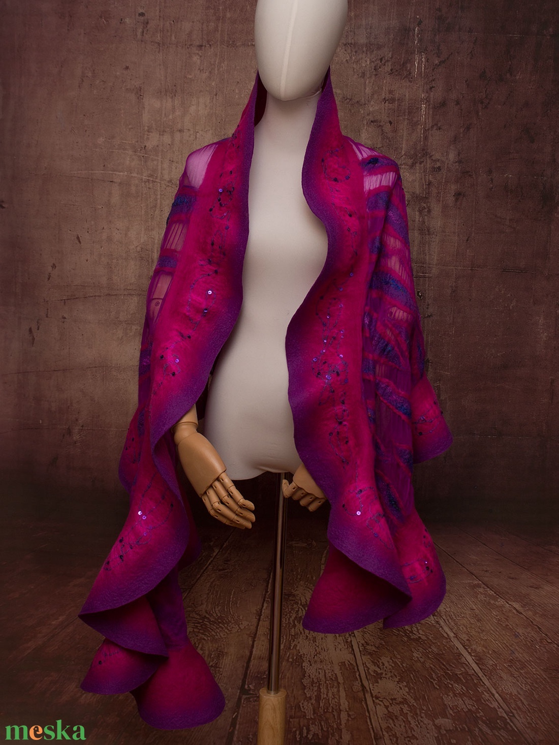 Fukszia  selyemre muszlinra nemezelt gyapjú stóla ,különleges  alkalomra - ruha & divat - sál, sapka, kendő - sál - Meska.hu