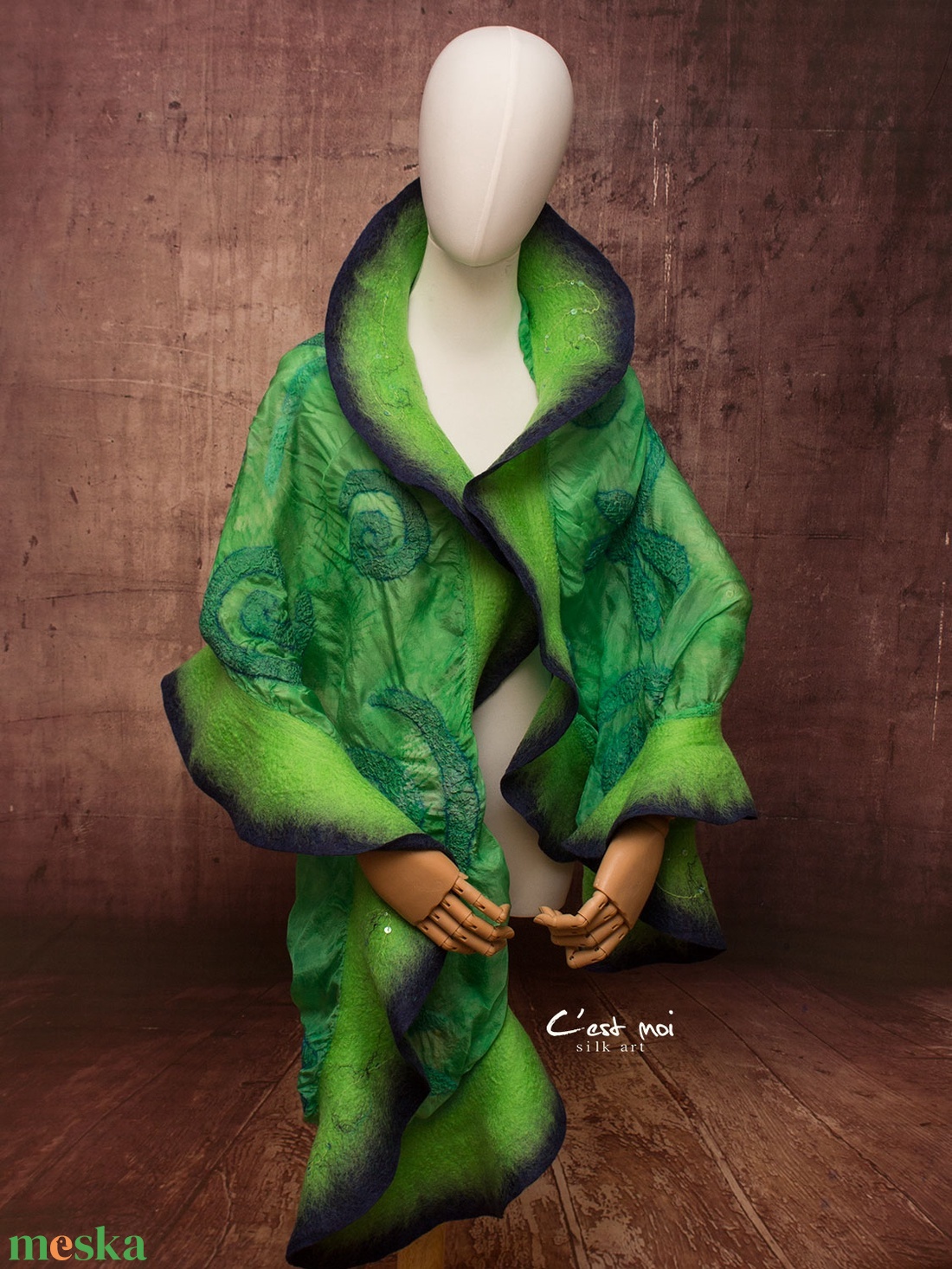 Zöld szitakötős  selyemre muszlinra nemezelt gyapjú stóla ,különleges  alkalomra - ruha & divat - sál, sapka, kendő - sál - Meska.hu