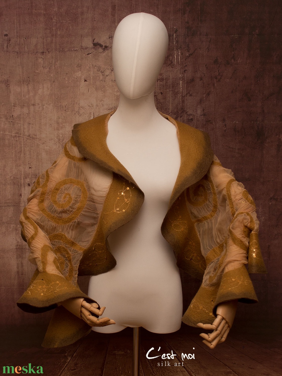 Bézs  selyemre muszlinra nemezelt gyapjú stóla  ,különleges  alkalomra - ruha & divat - sál, sapka, kendő - sál - Meska.hu