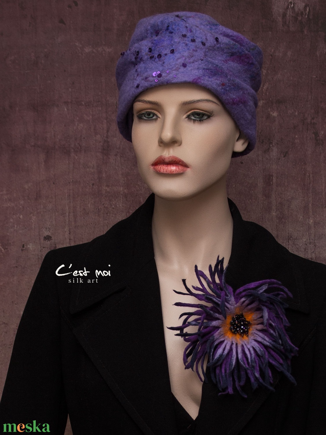 Virág selyemre nemezelt  gyapjú virág kitűző, bross - ékszer - kitűző és bross - Meska.hu