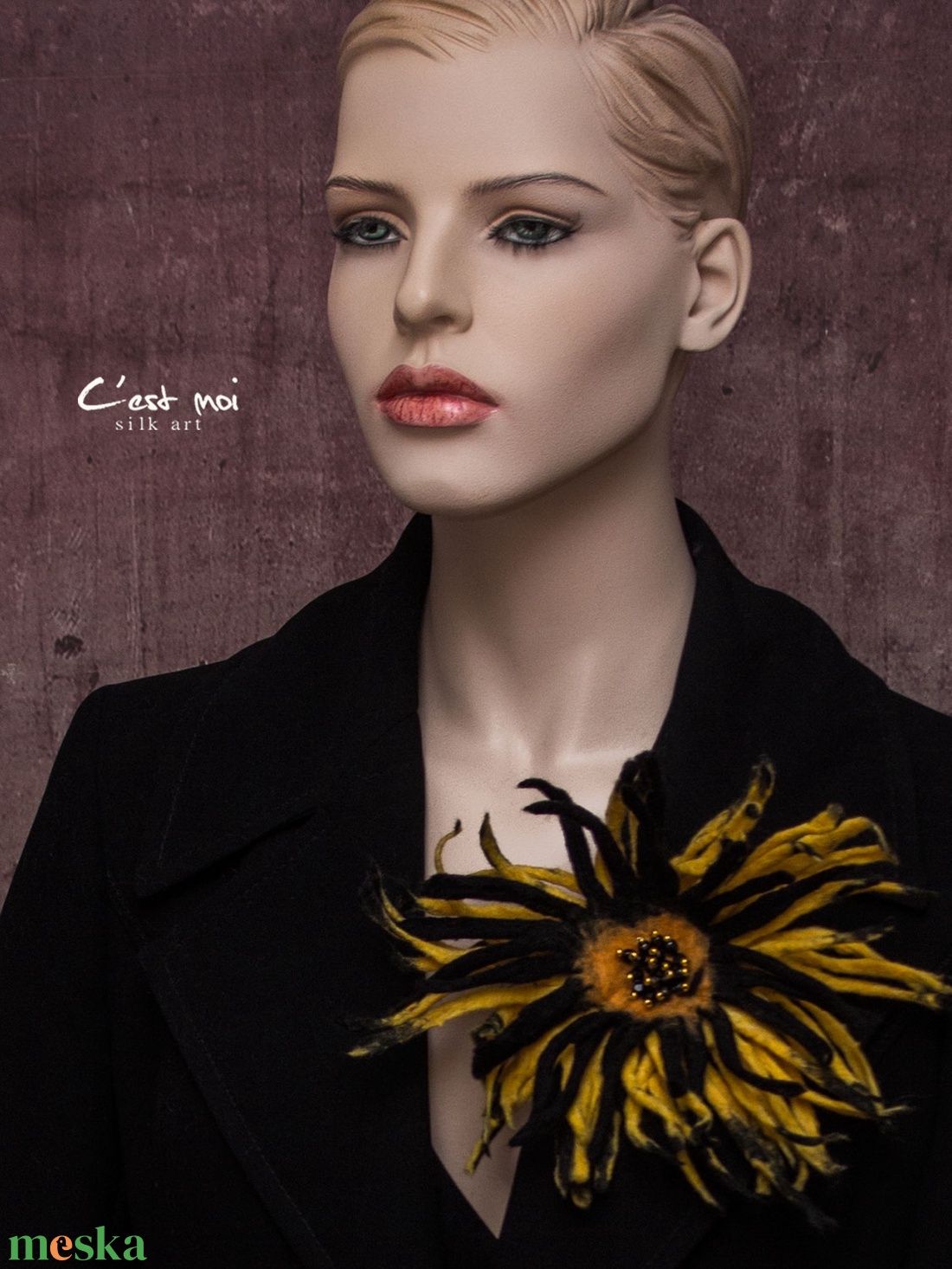 Virág selyemre nemezelt  gyapjú virág kitűző, bross - ékszer - kitűző és bross - Meska.hu