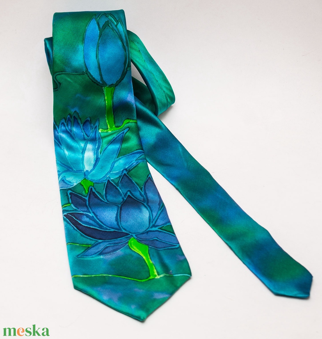 Kék  lótuszos kézzel festett selyem nyakkendő  - ruha & divat - férfi ruha - nyakkendő - Meska.hu