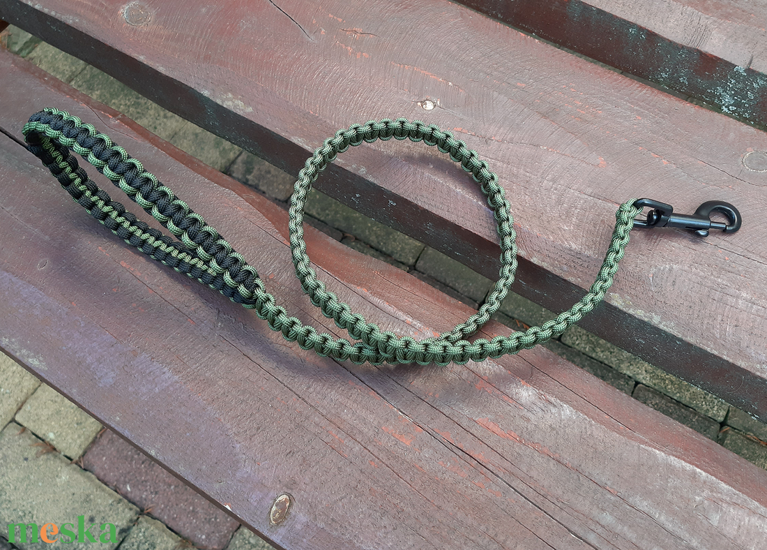 Paracord póráz ajándék kulcstartóval - otthon & életmód - kisállatoknak - kutyáknak - kutya nyakörv, póráz szett - Meska.hu Paracord póráz ajándék kulcstartóval - otthon & életmód - kisállatoknak - kutyáknak - kutya nyakörv, póráz szett - Meska.hu