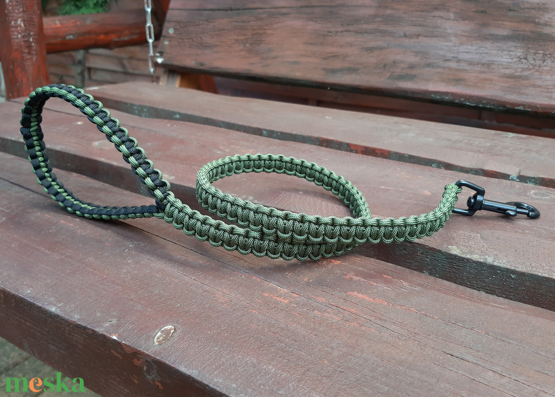 Paracord póráz ajándék kulcstartóval - otthon & életmód - kisállatoknak - kutyáknak - kutya nyakörv, póráz szett - Meska.hu Paracord póráz ajándék kulcstartóval - otthon & életmód - kisállatoknak - kutyáknak - kutya nyakörv, póráz szett - Meska.hu