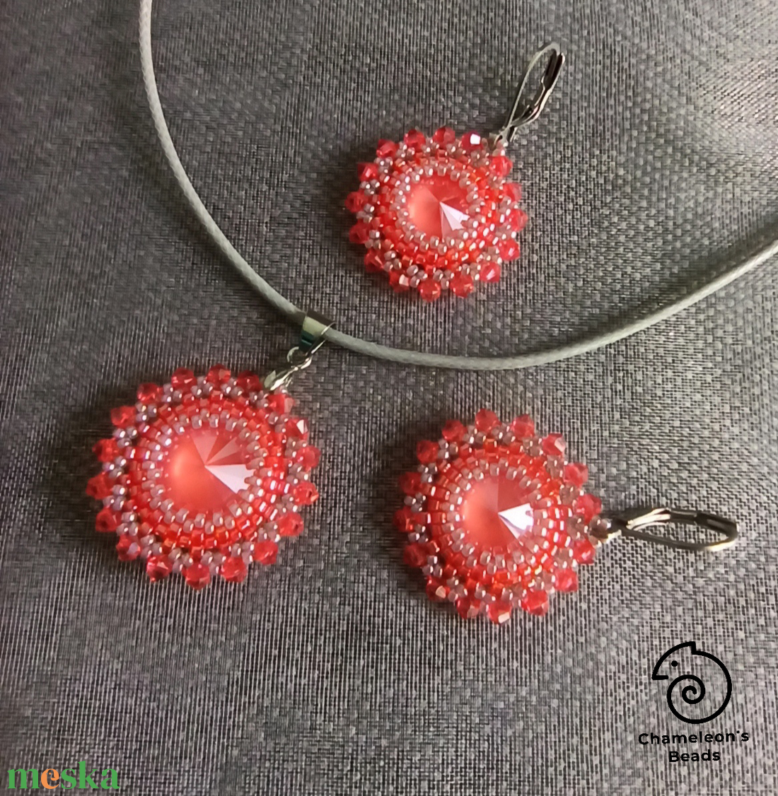 Coral and Grey Mandala fülbevaló és nyaklánc - ékszer - ékszerszett - Meska.hu Coral and Grey Mandala fülbevaló és nyaklánc - ékszer - ékszerszett - Meska.hu