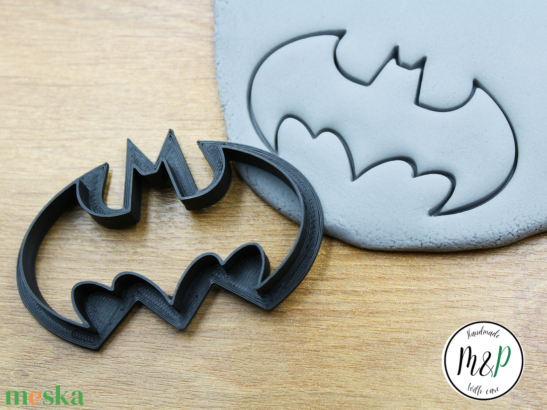 Batman Logó Sütikiszúró Marvel Kekszhez Gyurmához - otthon & életmód - konyhafelszerelés, tálalás - sütés, főzés - sütikiszúró - Meska.hu Batman Logó Sütikiszúró Marvel Kekszhez Gyurmához - otthon & életmód - konyhafelszerelés, tálalás - sütés, főzés - sütikiszúró - Meska.hu