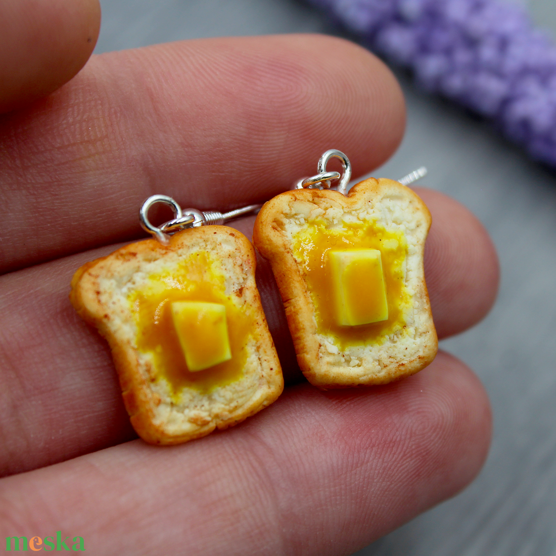 Vajas Toast Fülbevaló Valósághű Ékszer Nyaklánc Kulcstartó Vicces - ékszer - fülbevaló - lógó fülbevaló - Meska.hu Vajas Toast Fülbevaló Valósághű Ékszer Nyaklánc Kulcstartó Vicces - ékszer - fülbevaló - lógó fülbevaló - Meska.hu