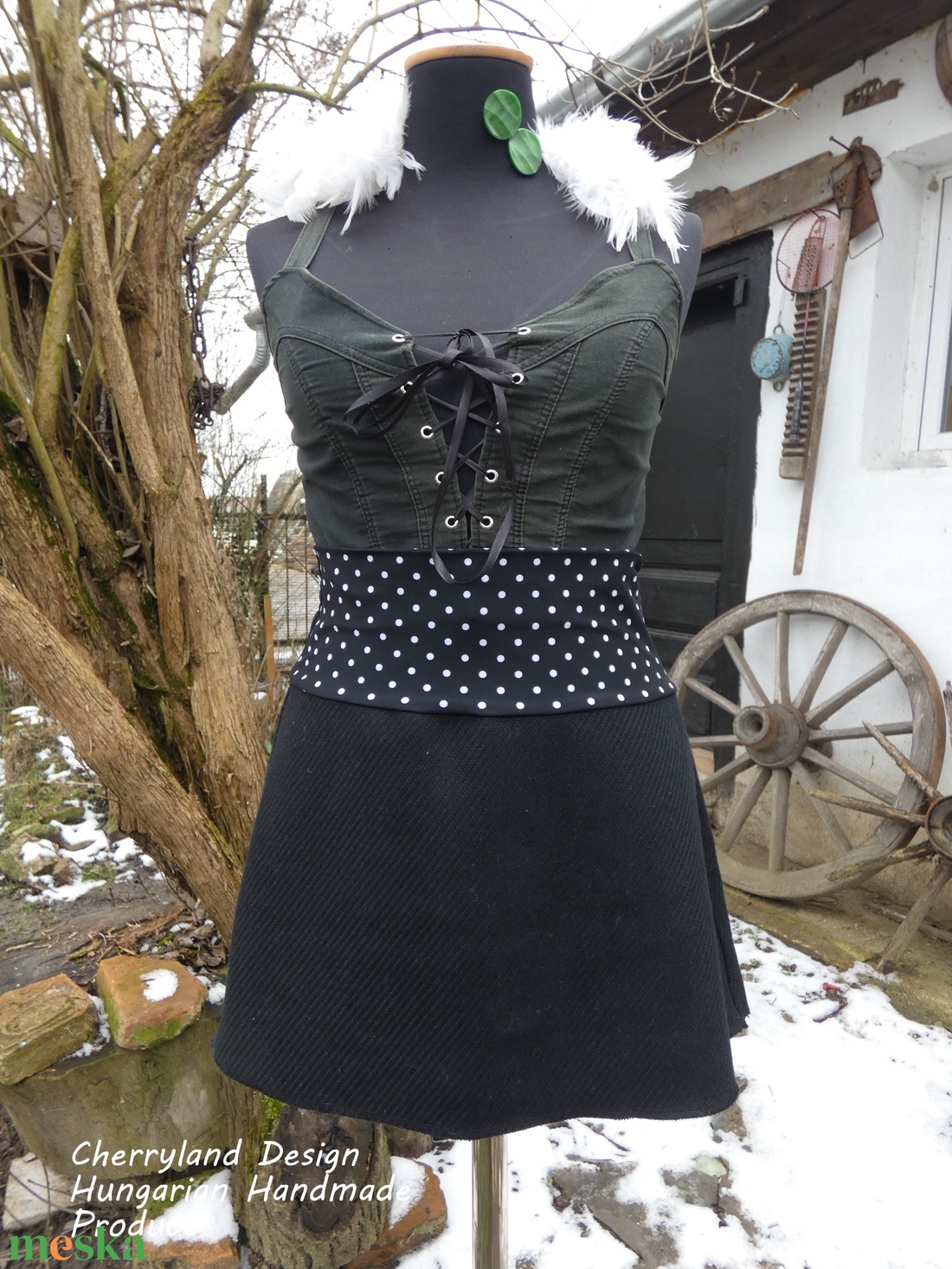 Cherryland Design Fekete Gyapjúszoknya / Csipőmelegítő - ruha & divat - női ruha - szoknya - Meska.hu