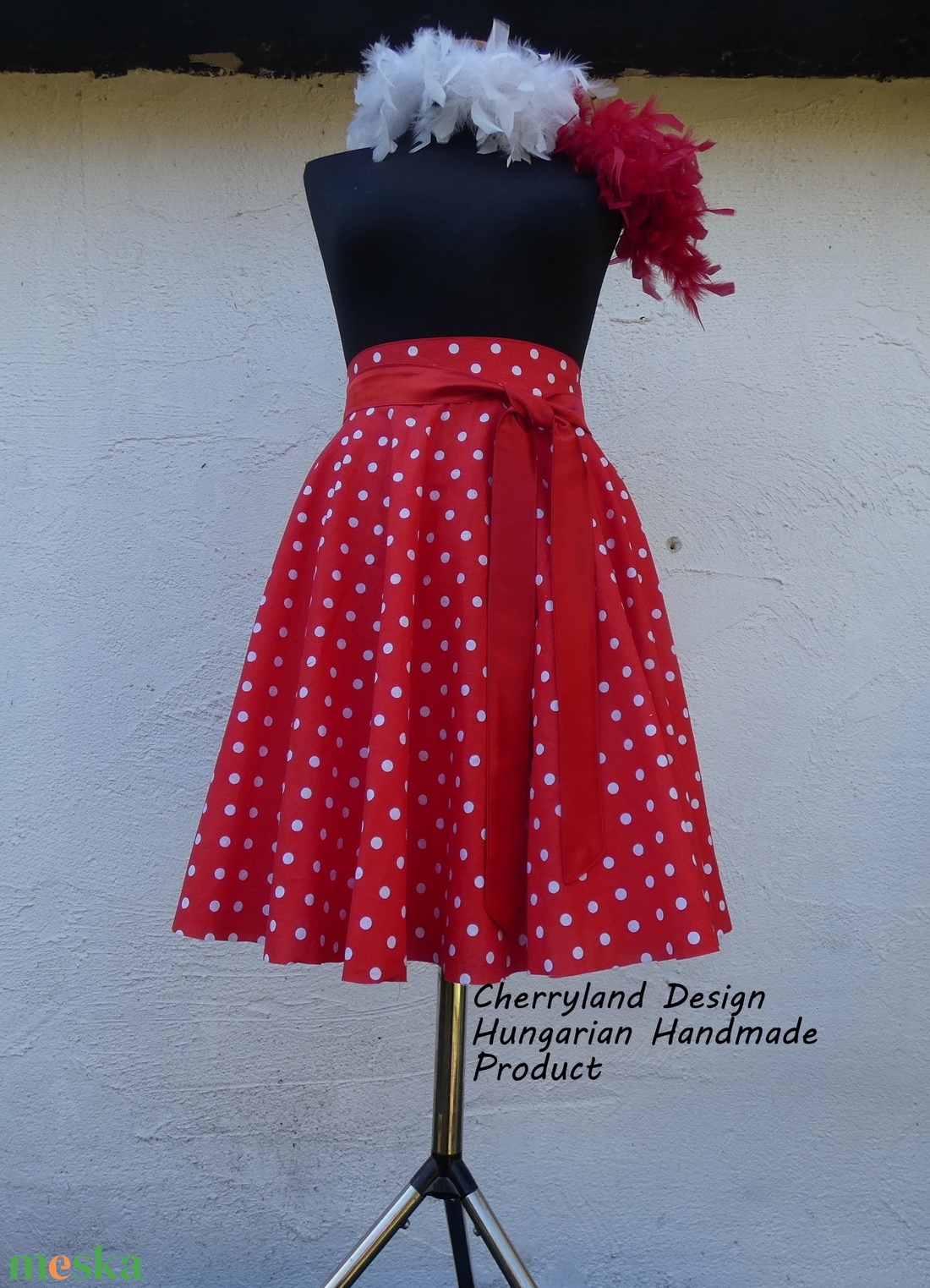 Piros alapon fehér Pöttyös Rockabilly szoknya. - ruha & divat - női ruha - szoknya - Meska.hu Piros alapon fehér Pöttyös Rockabilly szoknya. - ruha & divat - női ruha - szoknya - Meska.hu