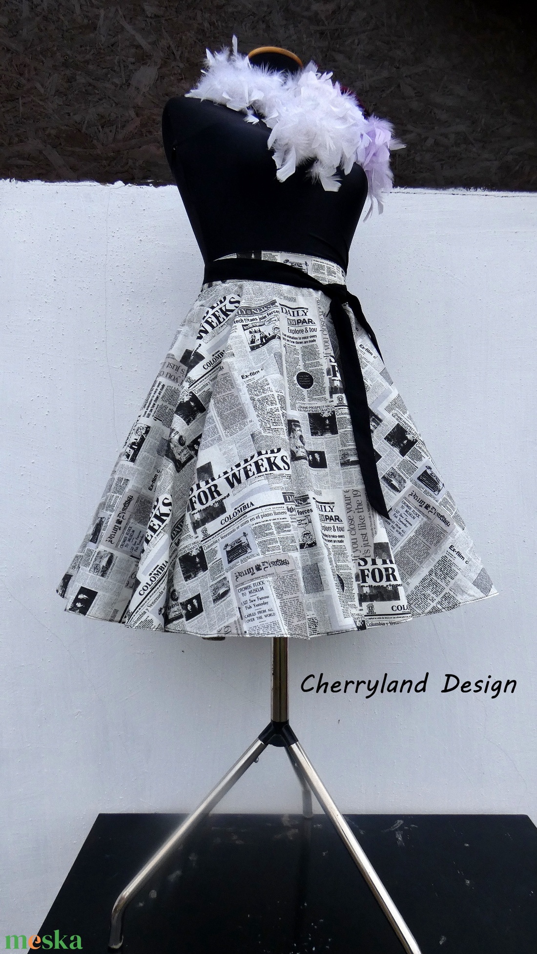 Cherryland Design Újságmintás  rockabilly stílusú szoknya  - ruha & divat - női ruha - szoknya - Meska.hu