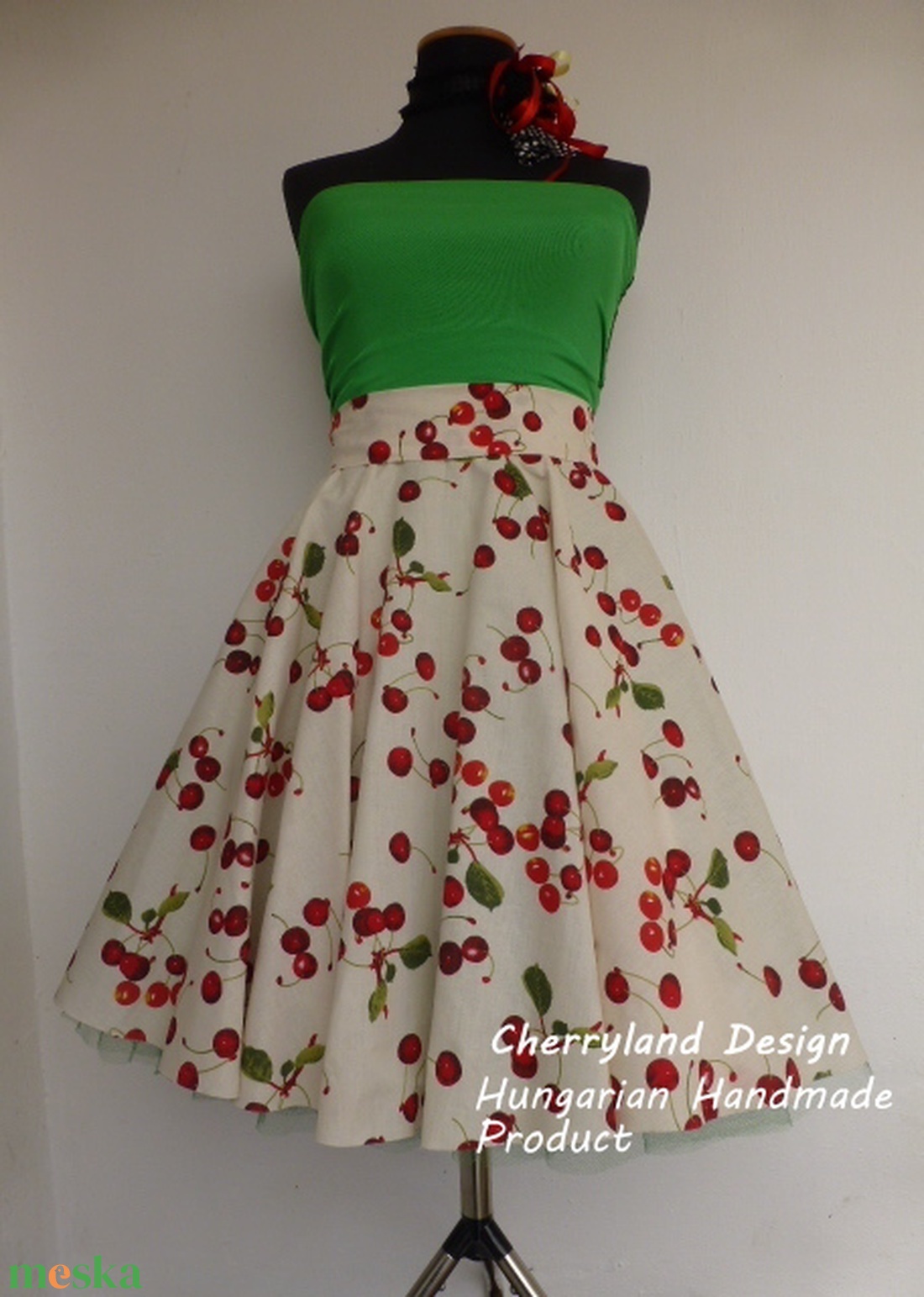 Cherryland Design Törtfehér Cseresznyés szoknya. - ruha & divat - női ruha - szoknya - Meska.hu Cherryland Design Törtfehér Cseresznyés szoknya. - ruha & divat - női ruha - szoknya - Meska.hu
