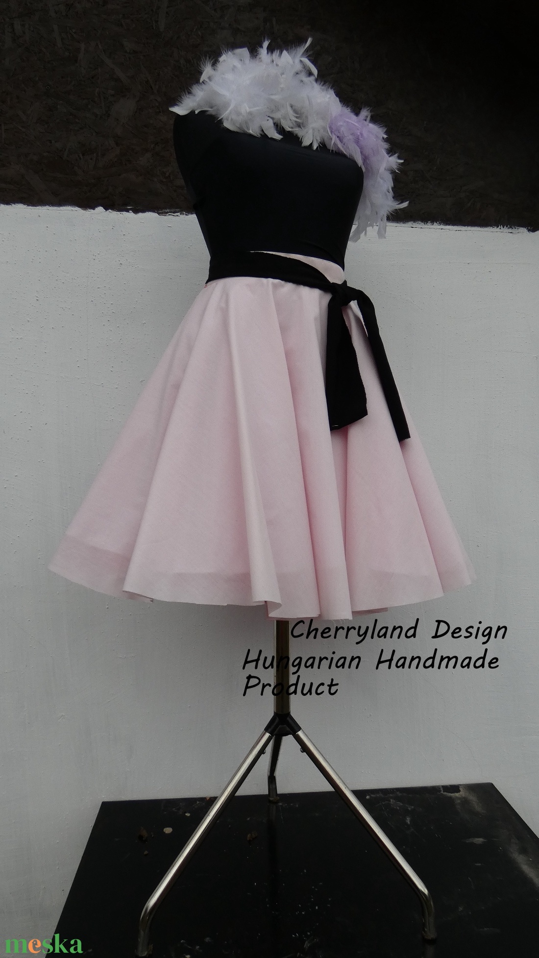 Cherryland Design Púder Rózsaszín Rockabilly stílusú szoknya - ruha & divat - női ruha - szoknya - Meska.hu Cherryland Design Púder Rózsaszín Rockabilly stílusú szoknya - ruha & divat - női ruha - szoknya - Meska.hu
