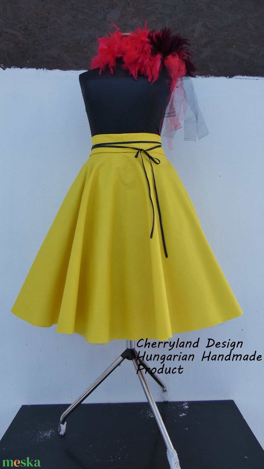 Cherryland Design Sárga pamutvászon Rockabilly stílusú szoknya /ALSÓSZOKNYA NÉLKÜL! - ruha & divat - női ruha - szoknya - Meska.hu Cherryland Design Sárga pamutvászon Rockabilly stílusú szoknya /ALSÓSZOKNYA NÉLKÜL! - ruha & divat - női ruha - szoknya - Meska.hu