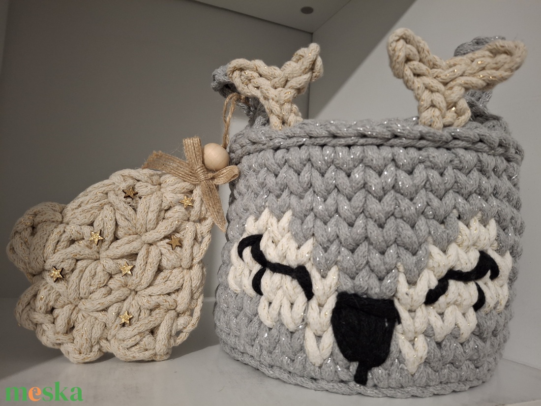 Horgolt őzike tároló  - karácsony - mikulás - mikulás ajándékok - Meska.hu