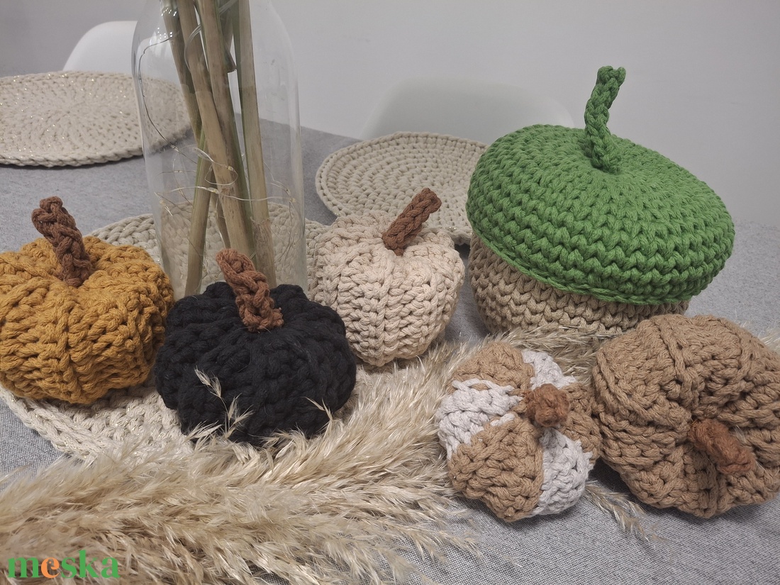 Horgolt tök szett - otthon & életmód - dekoráció - asztal és polc dekoráció - asztaldísz - Meska.hu