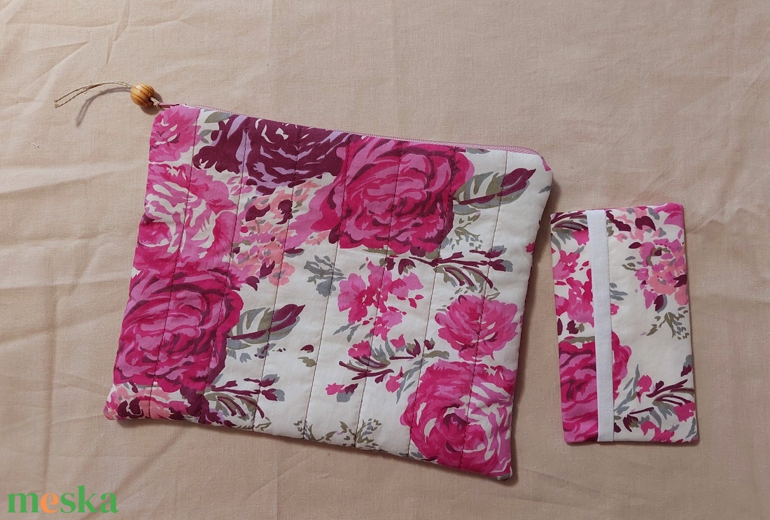 Virágos steppelt neszesszer, szütyő, neszi zsebkendőtartóval - táska & tok - neszesszer - Meska.hu