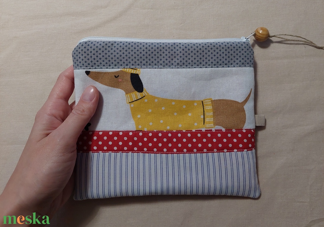 Kutyás, tacskós patchwork neszesszer és könyvtok  - táska & tok - neszesszer - Meska.hu