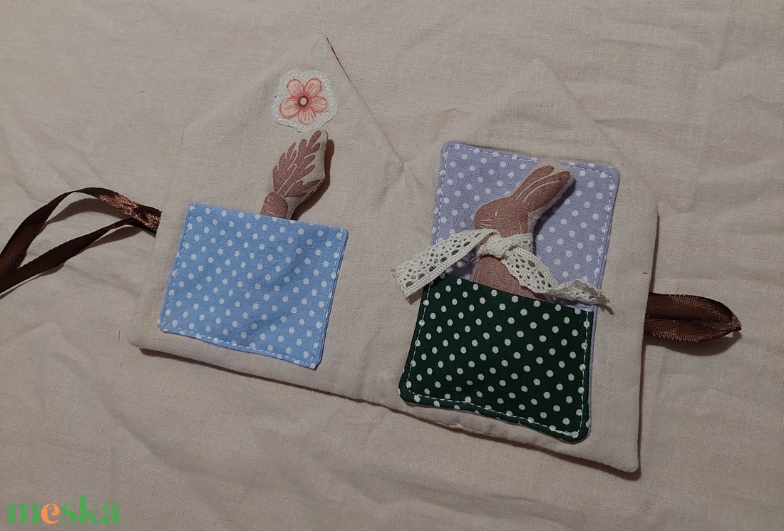 Húsvéti mini nyuszi plüss répával házikóban - játék & sport - plüssállat & játékfigura - nyuszi - Meska.hu