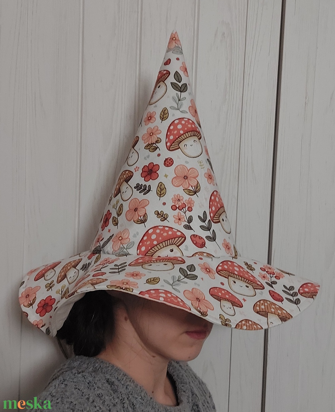 Gomba mintás boszorkány kalap, sapka - ruha & divat - jelmez & álarc - jelmez - Meska.hu