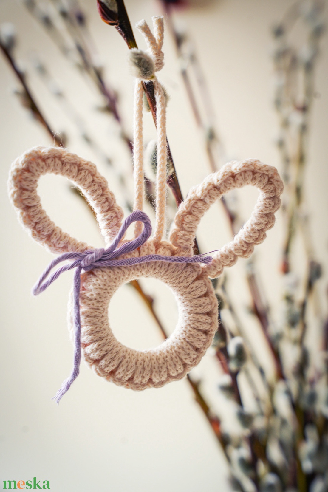 Húsvéti tavaszi makramé nyuszi dísz - otthon & életmód - dekoráció - fali és függő dekoráció - függődísz - Meska.hu