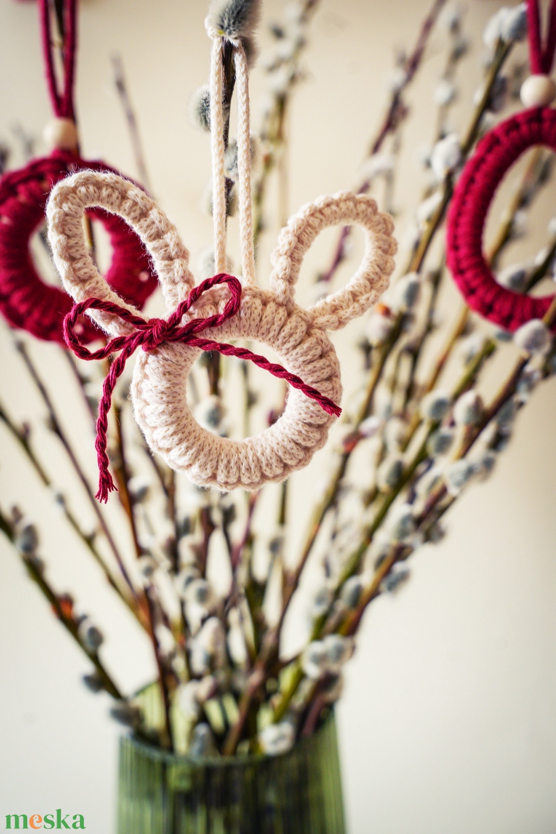 Húsvéti tavaszi makramé nyuszi dísz - otthon & életmód - dekoráció - fali és függő dekoráció - függődísz - Meska.hu