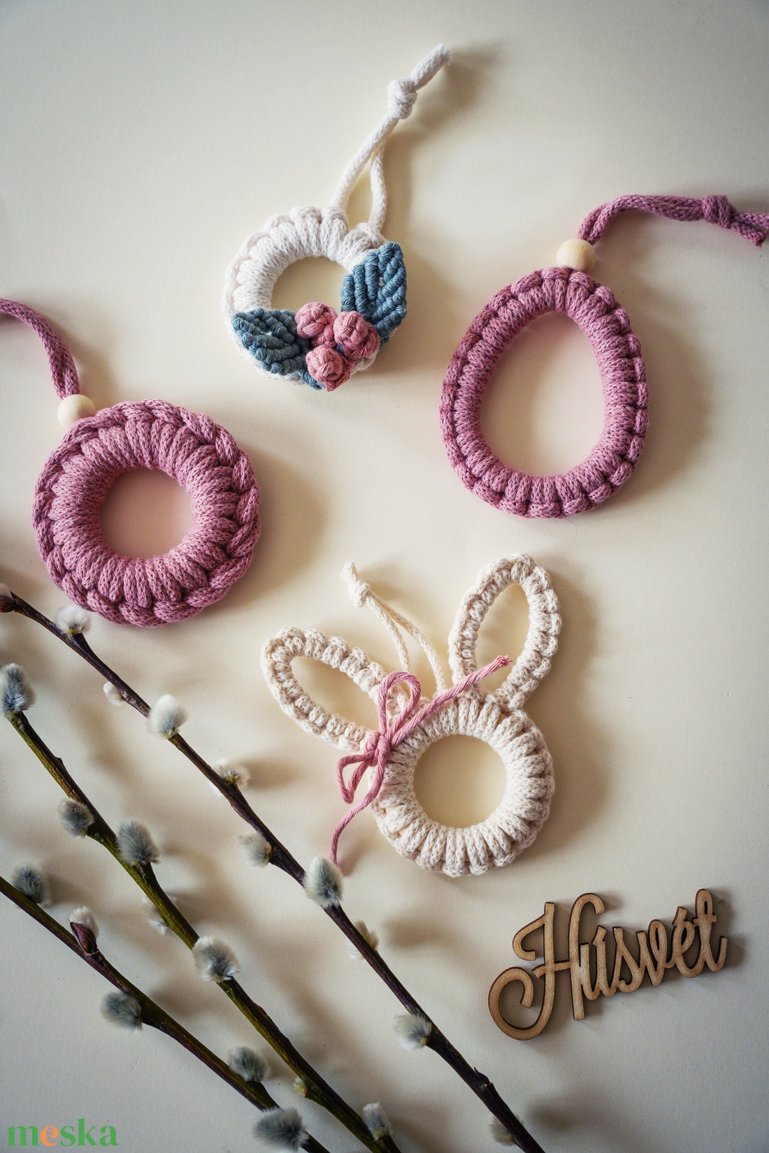 Négy darabos húsvéti nyuszis tavaszi makramé dekorációs szett - otthon & életmód - dekoráció - fali és függő dekoráció - függődísz - Meska.hu