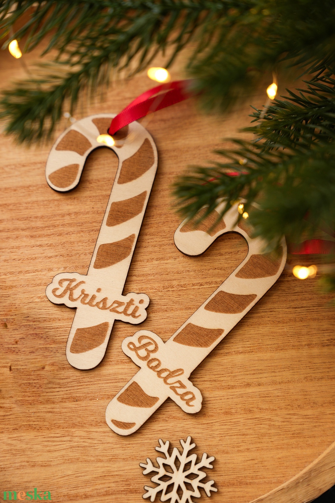 Egyedi névvel feliratozható/gravírozható karácsonyi dísz,  cukorka pálca - candy cane   - karácsony - karácsonyi lakásdekoráció - karácsonyfadíszek - Meska.hu