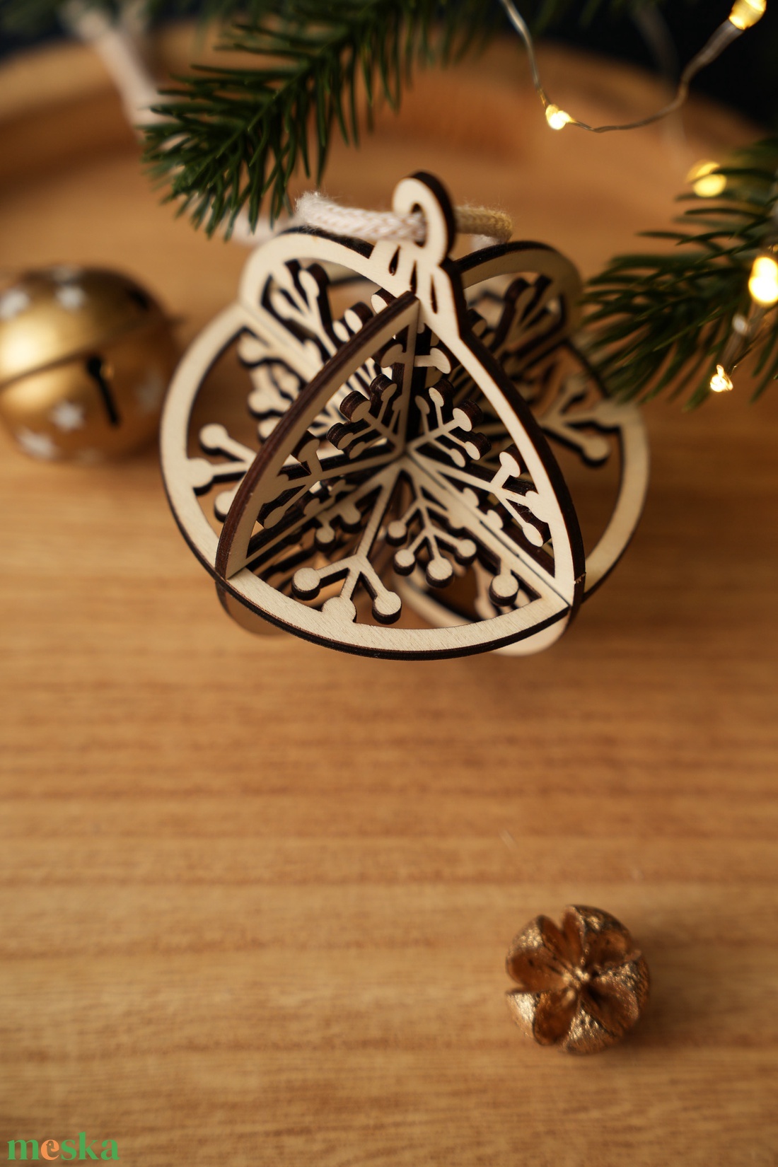 Lézervágott 3D-s egyedi, különleges karácsonyfadísz - gömb (bogyós hópehely) - karácsony - karácsonyi lakásdekoráció - karácsonyfadíszek - Meska.hu