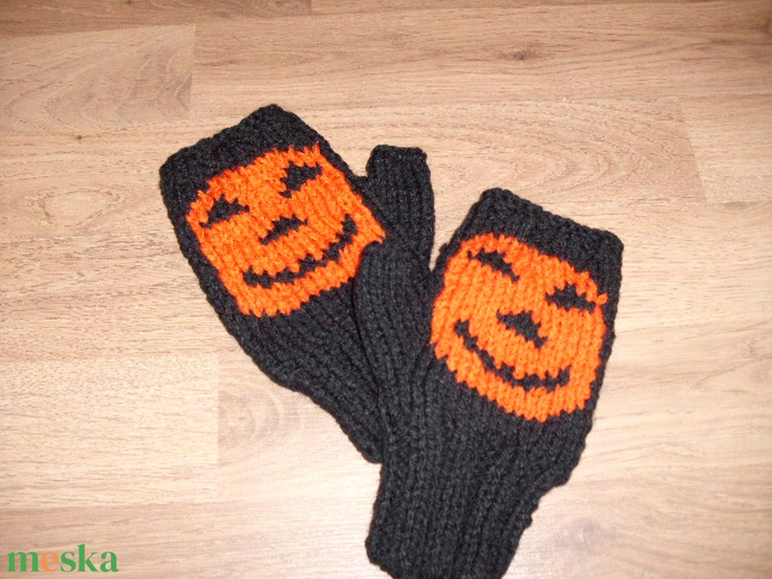 Halloween sütőtökös kesztyű - ruha & divat - sál, sapka, kendő - kesztyű - Meska.hu Halloween sütőtökös kesztyű - ruha & divat - sál, sapka, kendő - kesztyű - Meska.hu
