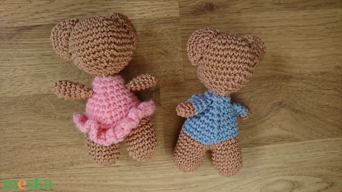 2 db horgolt kismaci - játék & sport - plüssállat & játékfigura - maci - Meska.hu