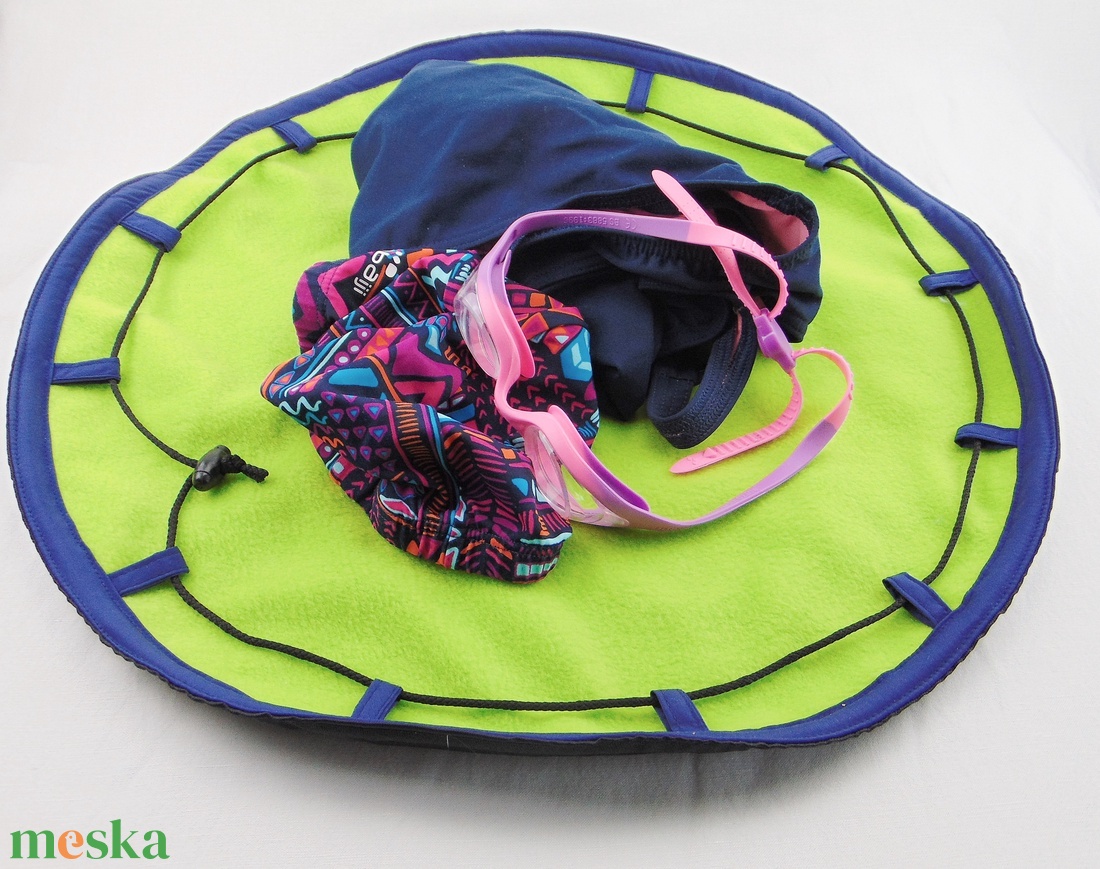 Fürdőruha zsák- zöld / átmérő 50 cm - táska & tok - edzőtáskák - sporttáska - Meska.hu Fürdőruha zsák- zöld / átmérő 50 cm - táska & tok - edzőtáskák - sporttáska - Meska.hu