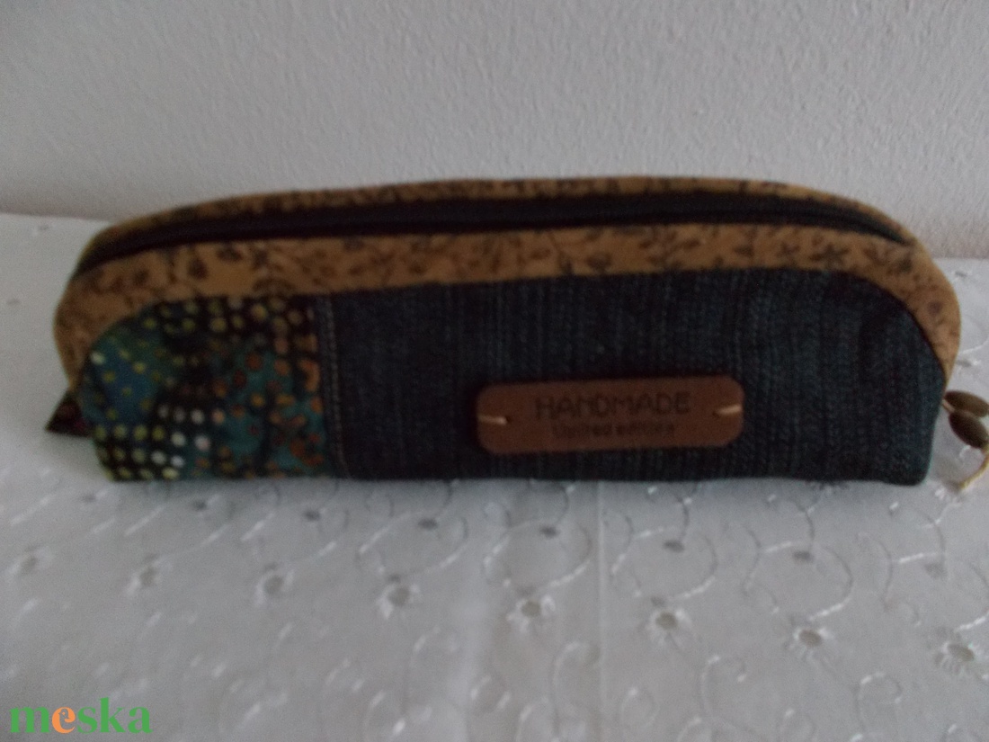 Virágmintás tolltartó - táska & tok - neszesszer - Meska.hu