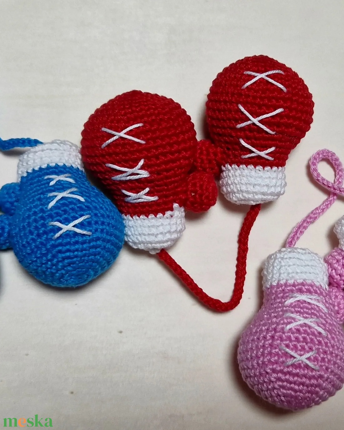 Horgolt Box kesztyű - táska & tok - kulcstartó & táskadísz - kulcstartó - Meska.hu Horgolt Box kesztyű - táska & tok - kulcstartó & táskadísz - kulcstartó - Meska.hu