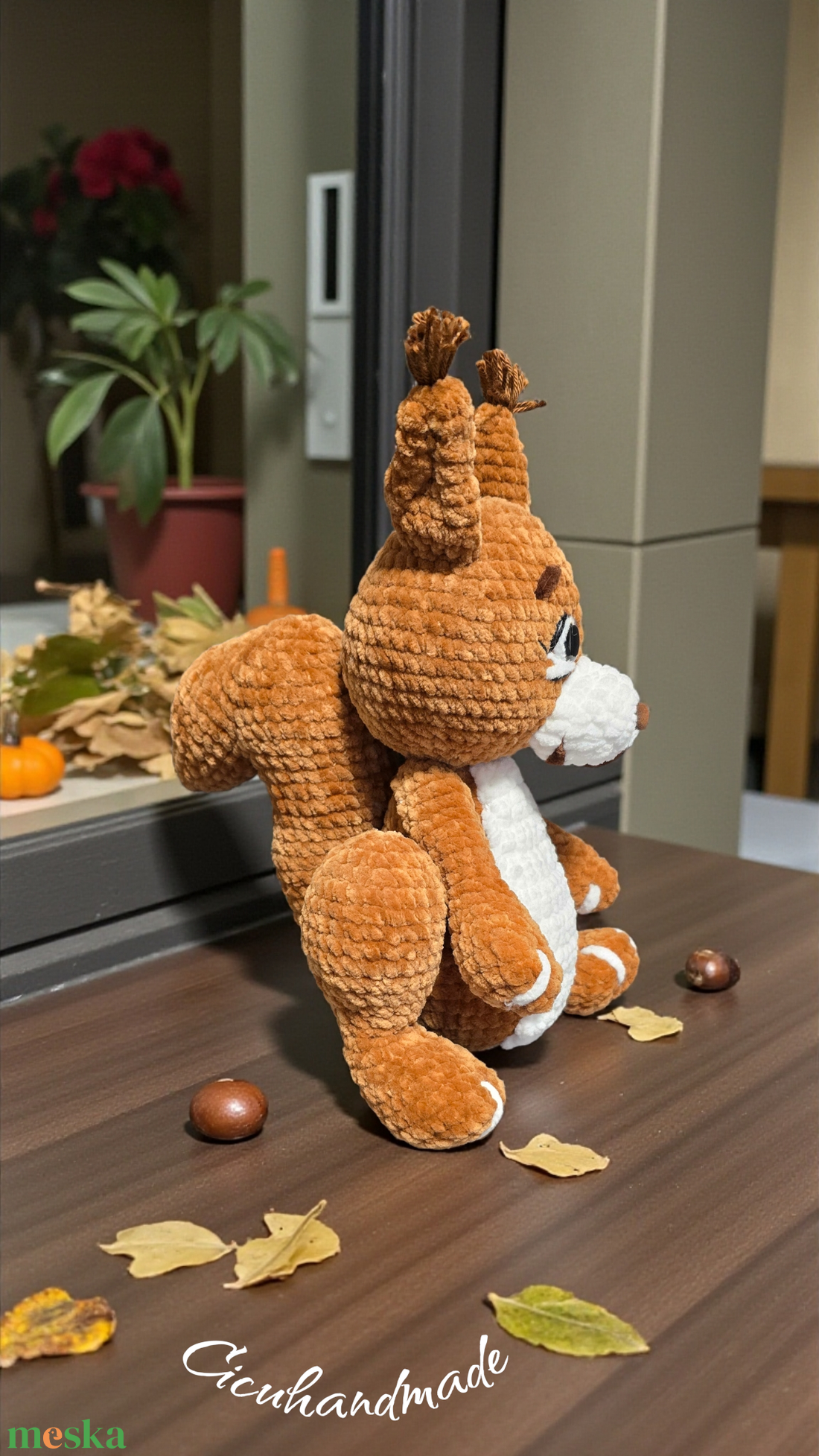 Amigurumi horgolt Mókus zsenília fonalból  - játék & sport - plüssállat & játékfigura - más figura - Meska.hu