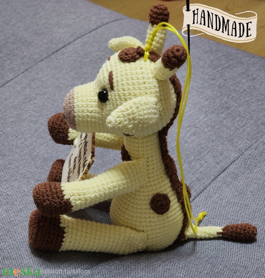 Amigurumi horgolt táblás Őrző Zsiráf baby  - játék & sport - plüssállat & játékfigura - zsiráf - Meska.hu