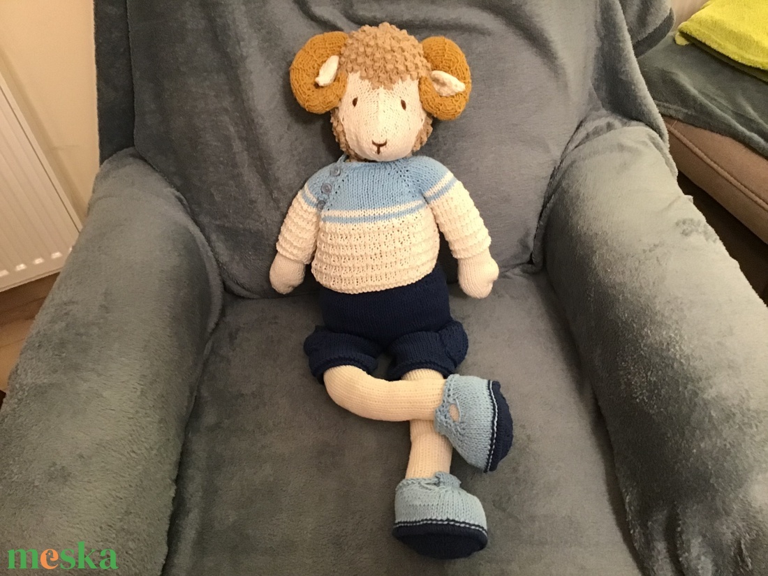 Karcsi  - játék & sport - plüssállat & játékfigura - más figura - Meska.hu