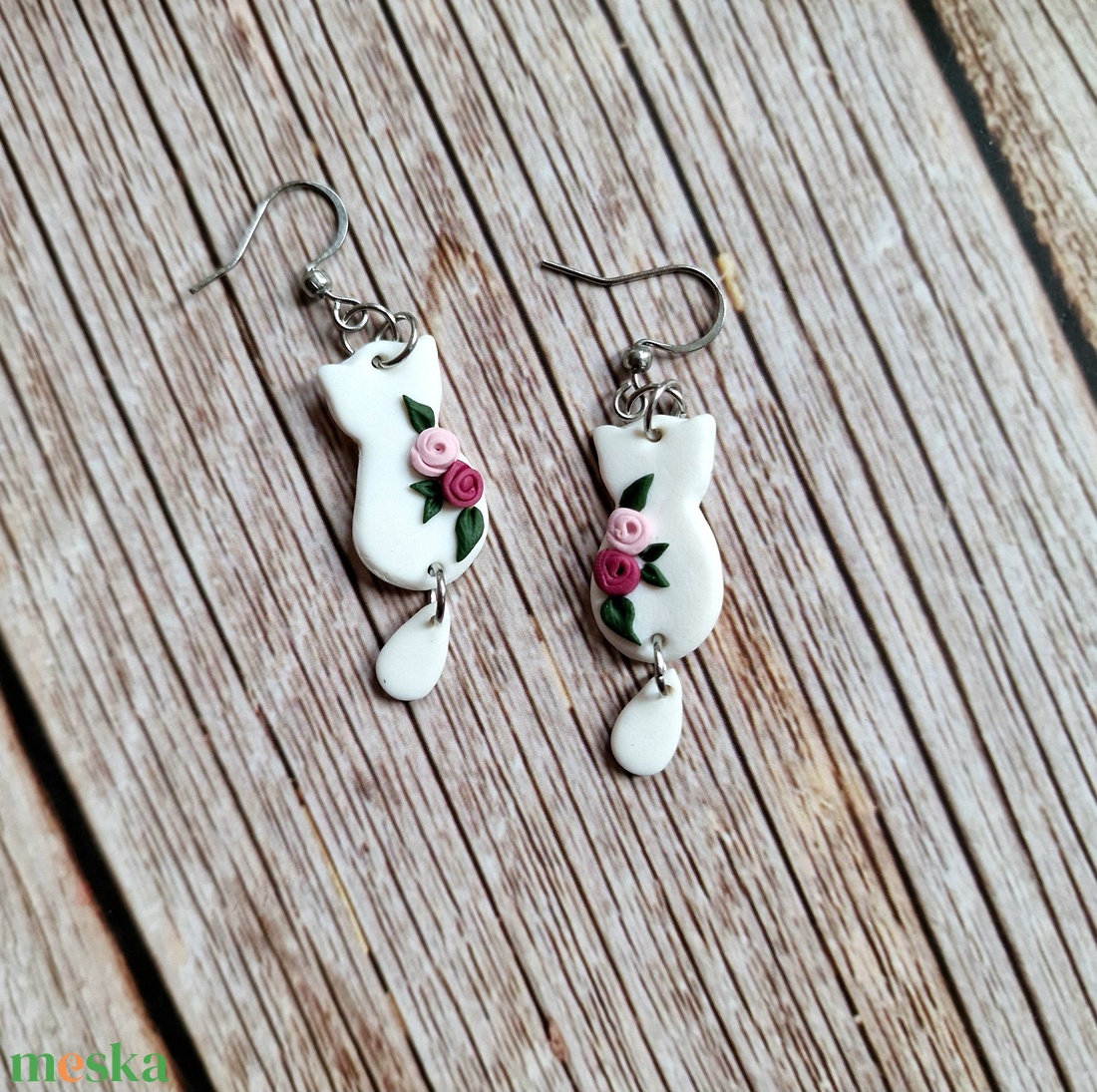 Romantikus rózsás fülbevaló - Cica - ékszer - fülbevaló - lógó fülbevaló - Meska.hu